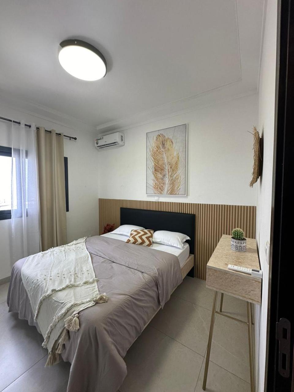 Luxueux Appartements - 2 Pieces Ou 4 Pieces - Quartiers Prises D'Almadies Et Ngor" Dakar Ngoại thất bức ảnh